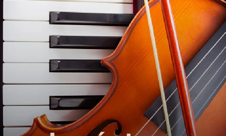 Violín, arco y teclado de piano